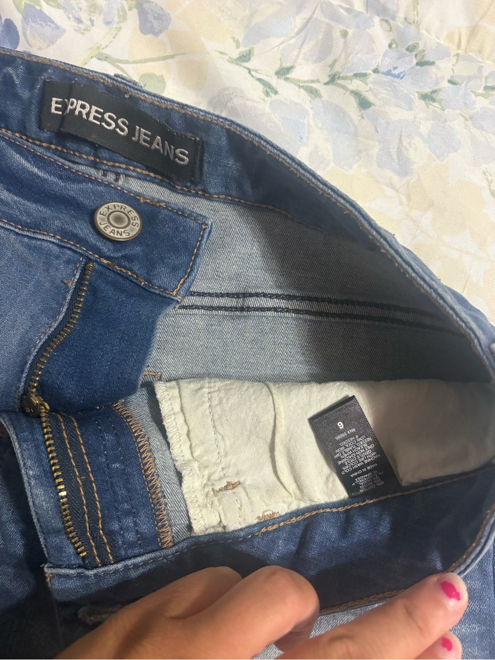 Express Denim Cuffed Women's Shorts - Blue - Picture 3 of 3